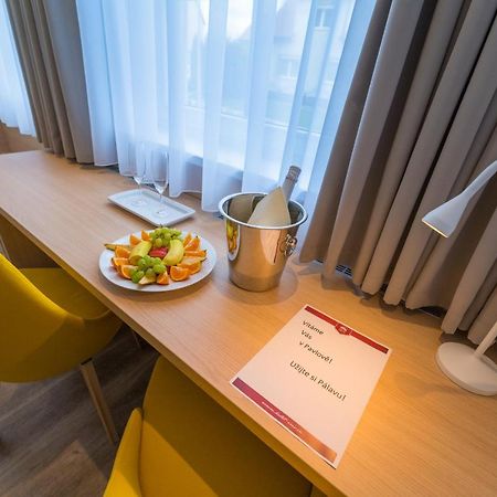 Wellness Hotel Iris Pavlov Eksteriør bilde